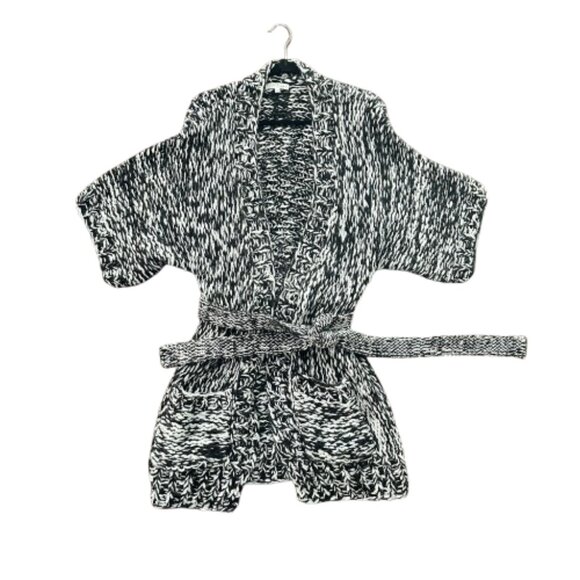 ANTHROPOLOGIE Little Lies Black & WHite Chunky Knit Sweater Size Small / Medium - Picture 1 of 11